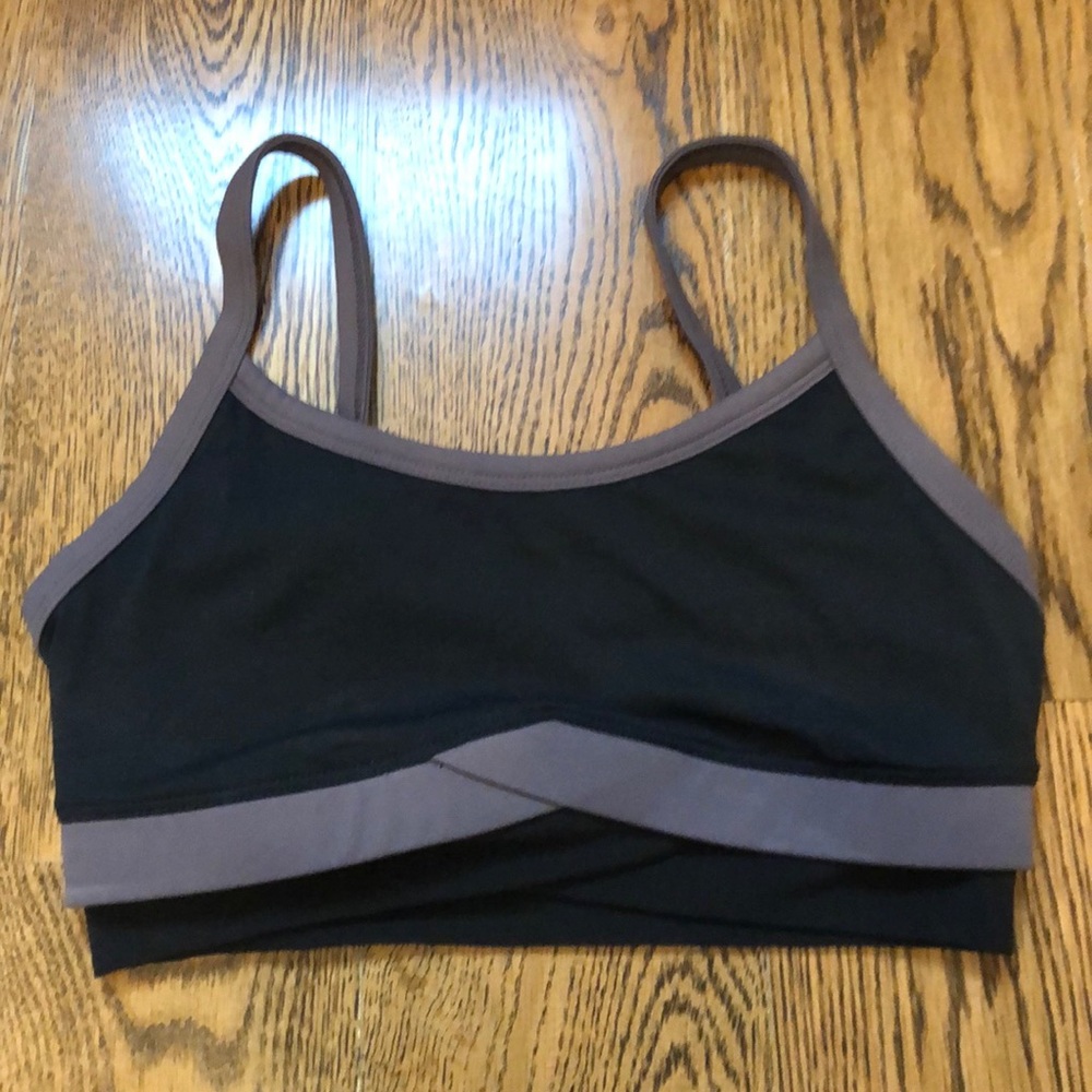 Fabletics Black and Purple Sports Bra Size XS